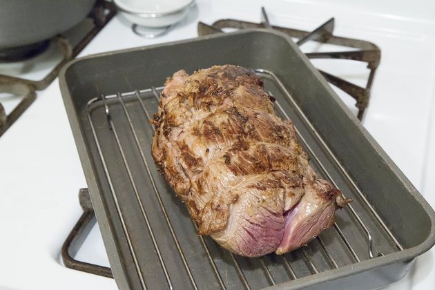 How to Slow Cook Baron of Beef | Livestrong.com