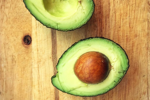 Avocados and Bananas Have This Surprising Health Benefit in Common ...