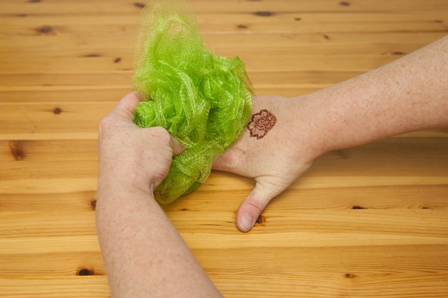 How to Remove Henna Tattoo Ink | Livestrong.com