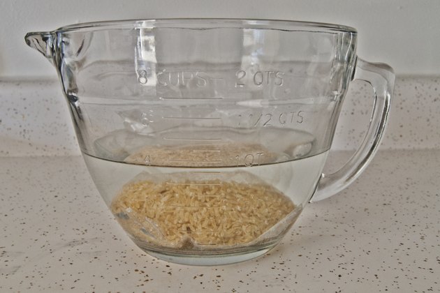 how-to-cook-boil-in-bag-rice-livestrong