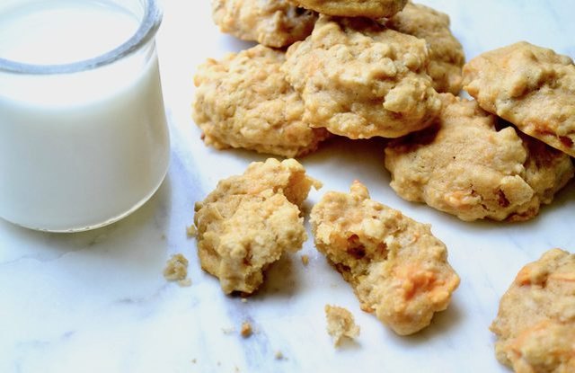 Sweet Potato Maple Pecan Breakfast Cookies