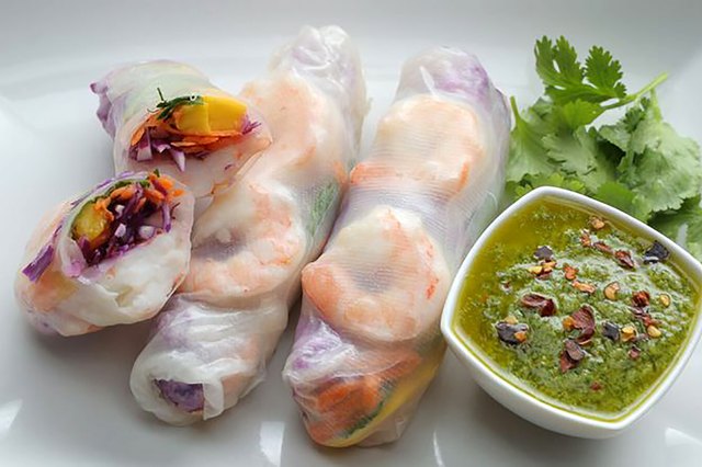 shrimp and mango spring rolls