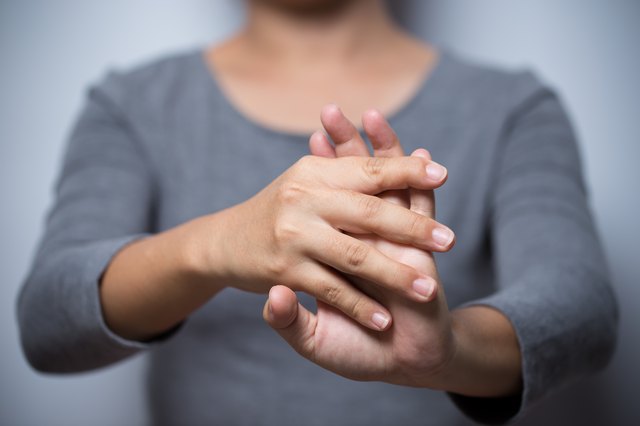 Exercises for Tingling Fingers and Hands | livestrong