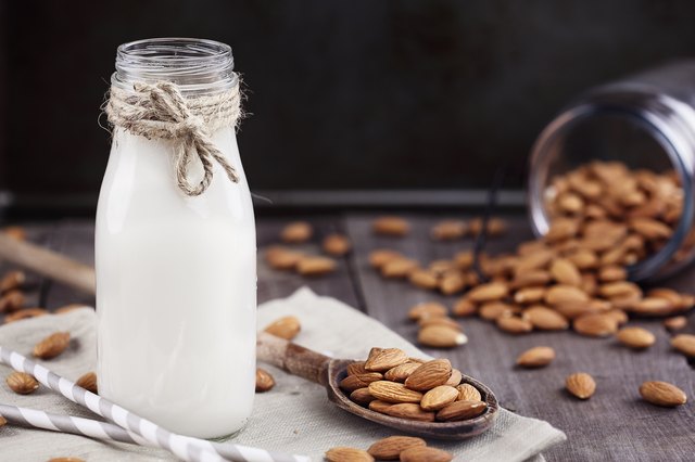 How to foam varieties of milk: soy, rice, almond