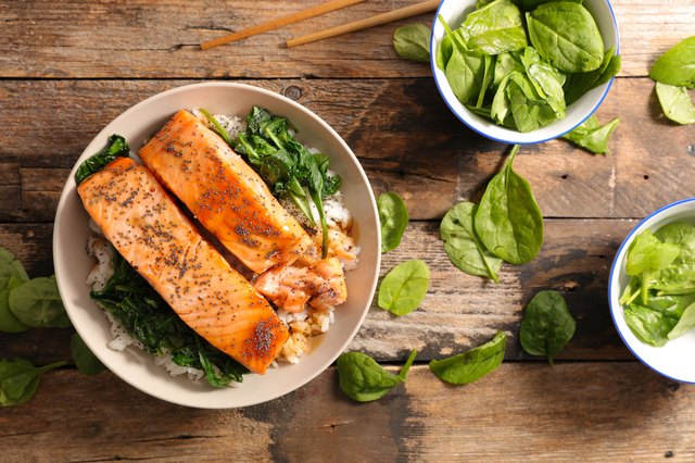 salmon with spinach and rice