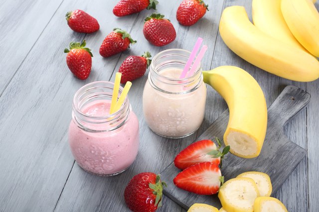 Strawberry Banana Smoothie Nutrition Livestrong 