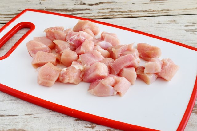 How to Cook Chicken Cubes in a Pan | livestrong