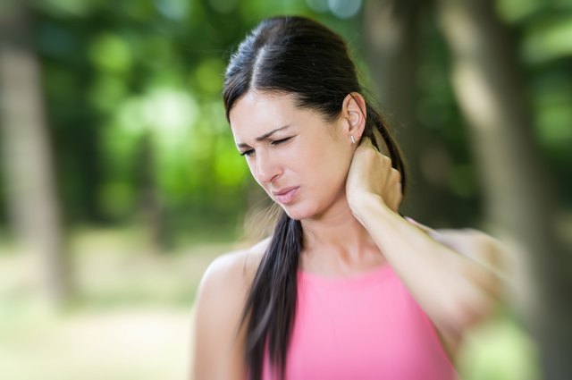 what-are-the-causes-of-burning-neck-pain-livestrong