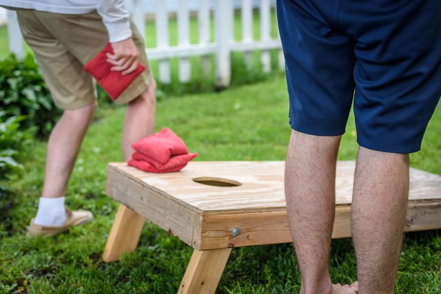 cornhole-rules-what-you-need-to-know-to-play-this-summer-bbq-favorite