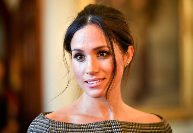 Meghan Markle S Nightly Skincare Routine Straight From Her Facialist