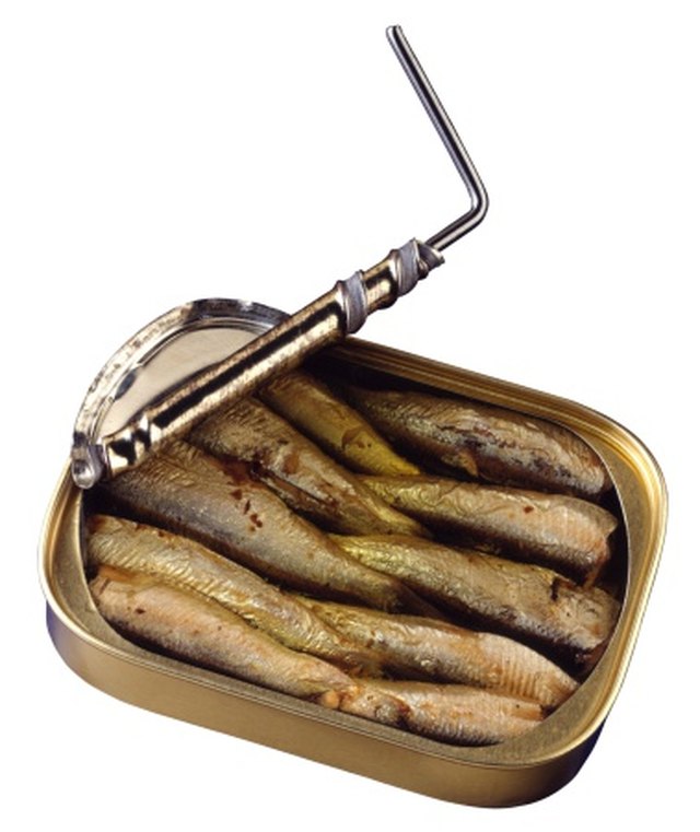 fish-oil-tablets-vs-eating-sardines-livestrong