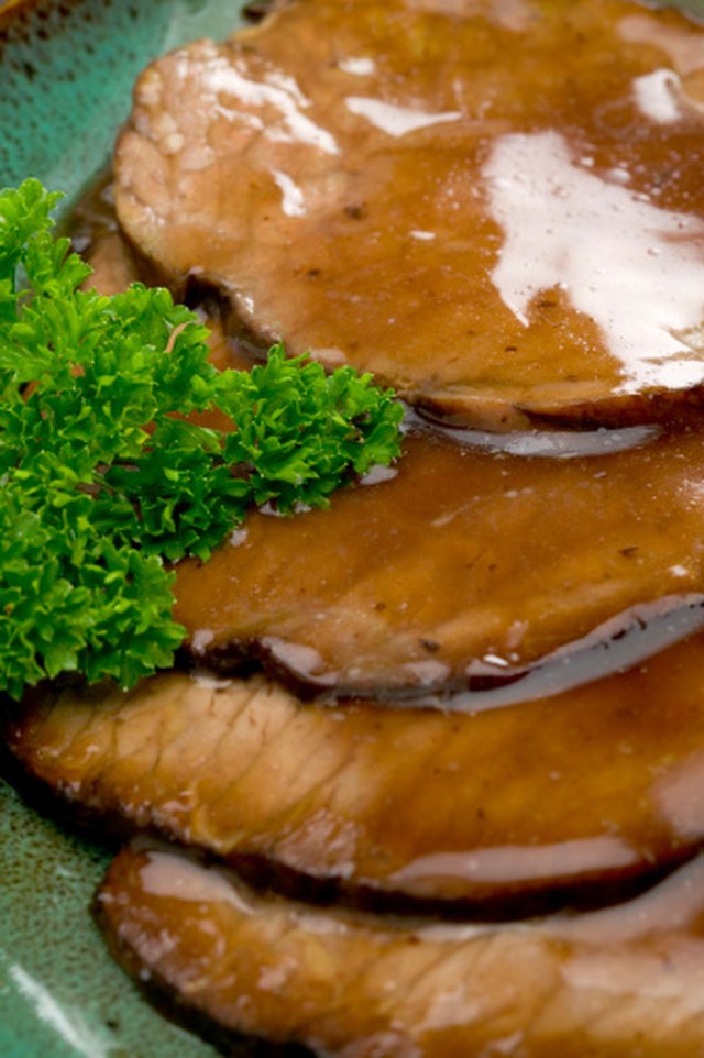 how-do-i-thicken-the-gravy-from-pot-roast-livestrong