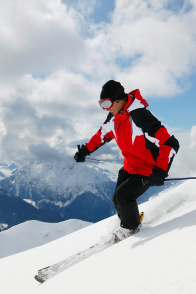 how-to-ski-with-a-torn-meniscus-livestrong