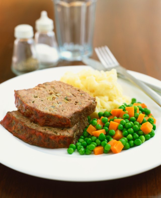 Calories in Turkey Meatloaf | livestrong