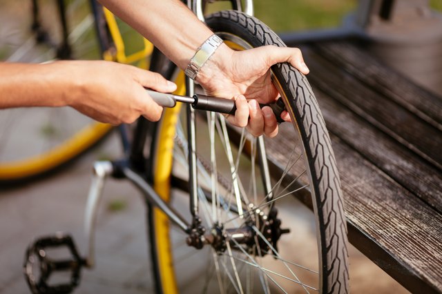 How Much Air Should You Put in Your Hybrid Bike Tires? Understanding Tire Pressure