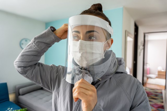 Should You Wear a Plastic Face Shield for Coronavirus Protection? | Livestrong.com