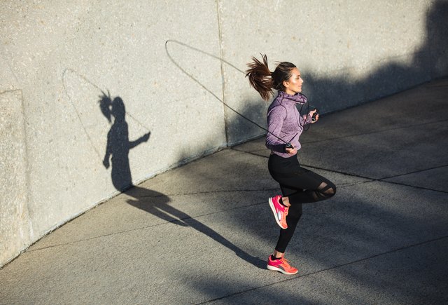 1000 skipping burns how deals many calories