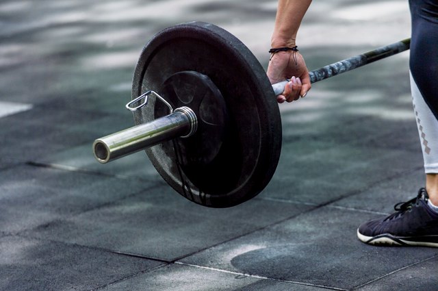 Calories Burned Deadlifting | livestrong