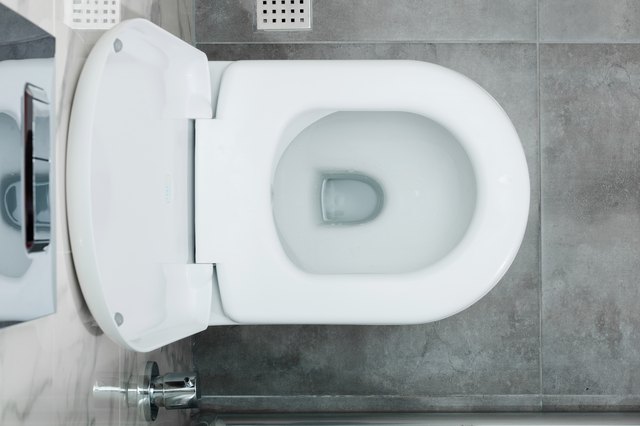 Why Does Well Water Turn Toilets Black?