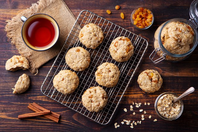 Baked Oatmeal Cups 4-Ways - Eating Bird Food