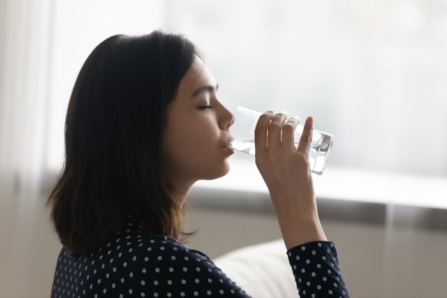 Does Water Intake Affect Cholesterol? | livestrong