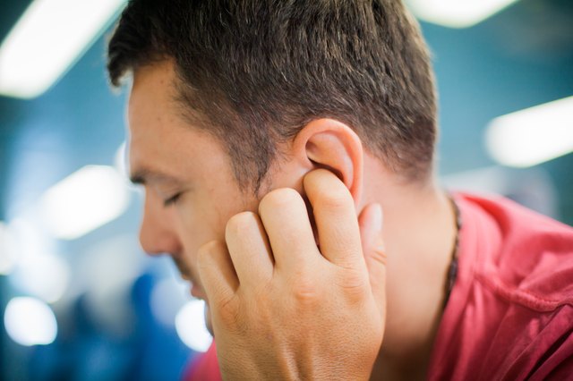 7-causes-of-a-clogged-ear-and-how-to-fix-it-livestrong