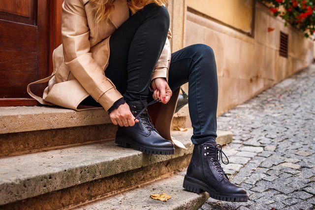 The 7 Best Boots For Bunions, According To Podiatrists | Livestrong