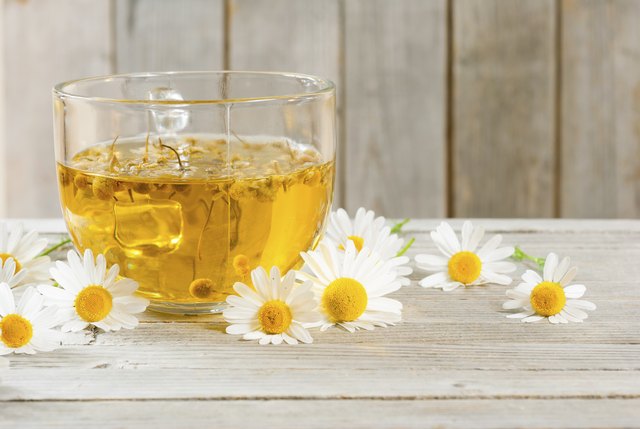 does-chamomile-tea-benefit-blood-pressure-livestrong