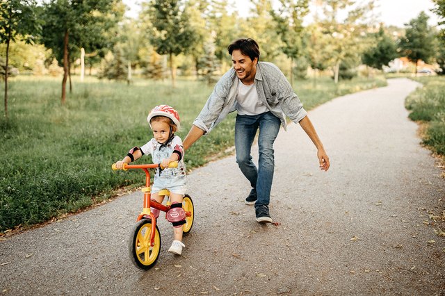 Proper Bike Seat Height for Kids livestrong