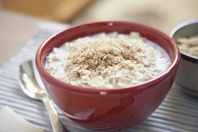 Can You Eat Oatmeal on a Candida Diet? | livestrong