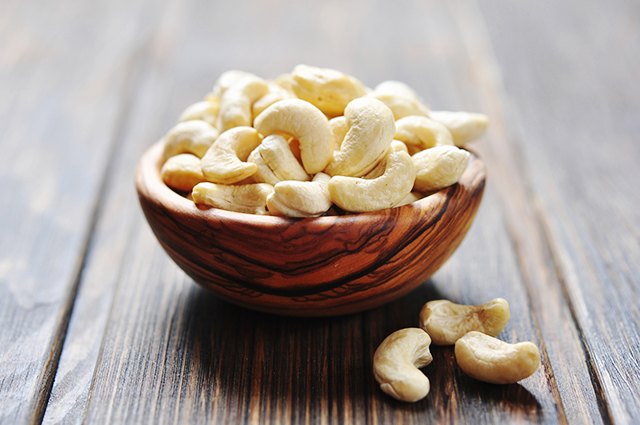 Cashews