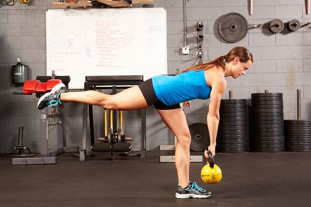 The Top 15 Moves To Tone Your Glutes