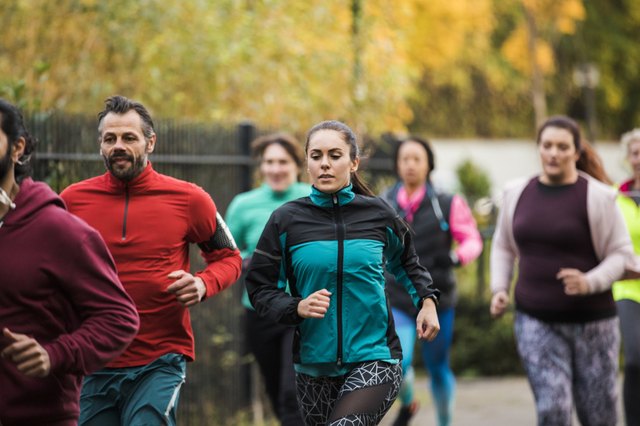 how-to-find-running-clubs-near-me-that-are-the-right-fit-livestrong