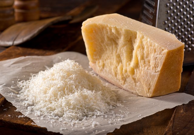 The Best Cheeses to Eat on Atkins | livestrong