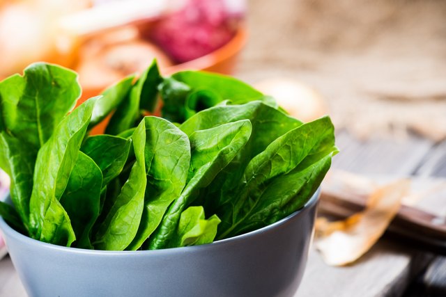 Green spinach leaves