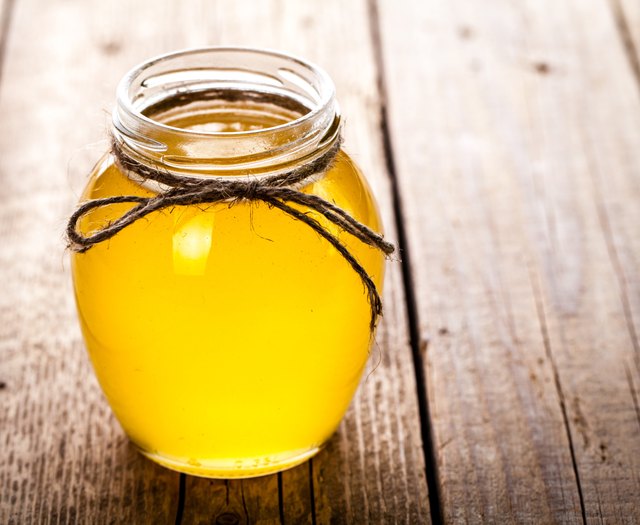 Honey as a Probiotic | Livestrong.com