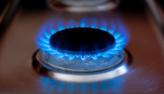 Gas stove
