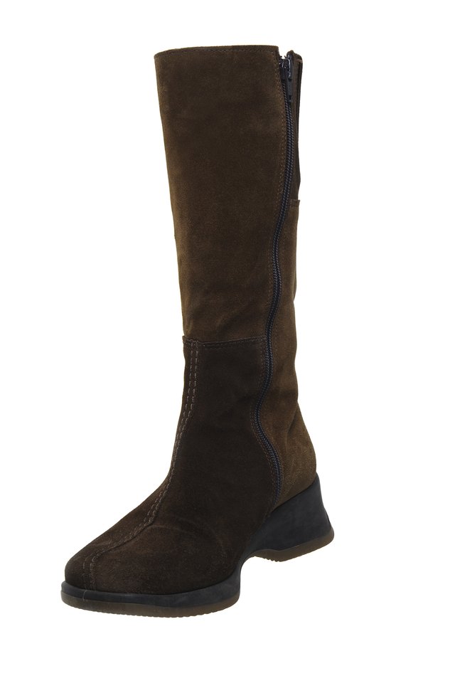 how to shine combat boots with kiwi