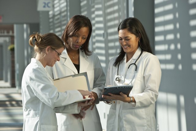 Three Doctors in Hall