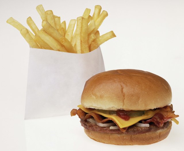 Bacon cheeseburger with fries