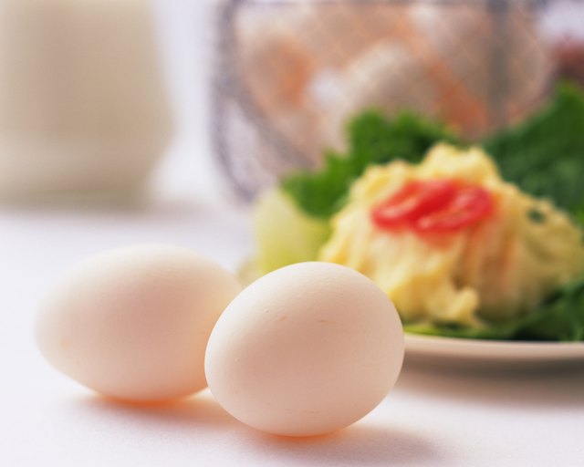 Egg and Salad, Close Up, In Focus, Out Focus, Differential Focus