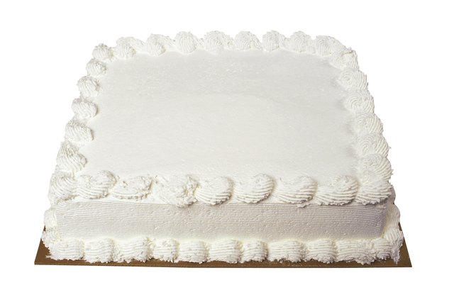 Here's How to Frost Your Homemade Cakes in Little to No Time | The Kitchn