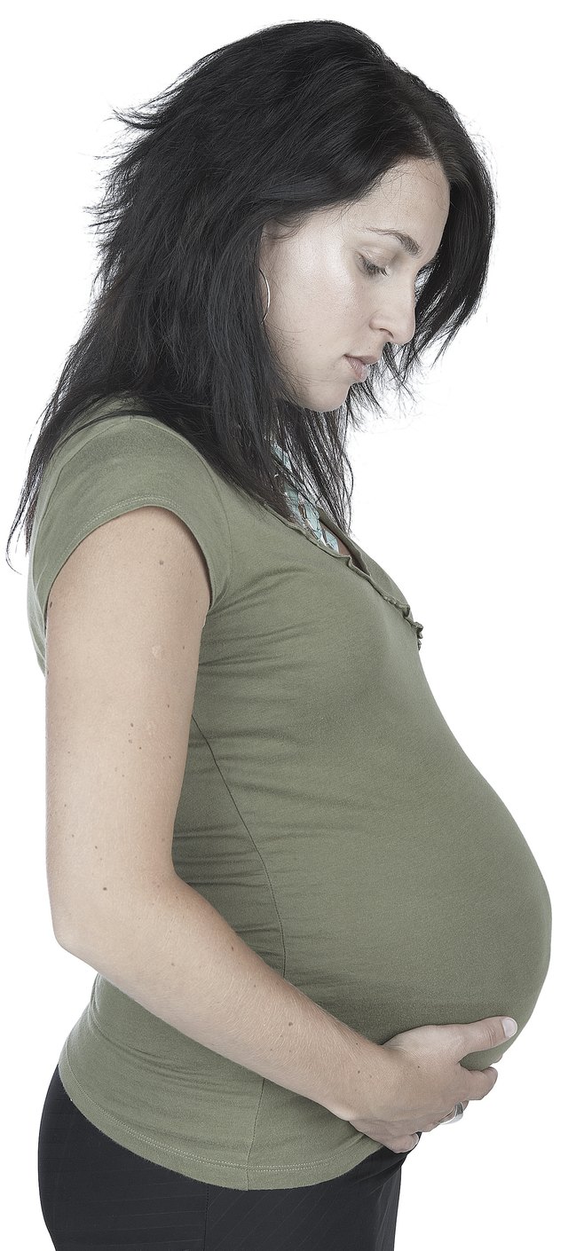 foods-to-help-nausea-during-pregnancy-livestrong