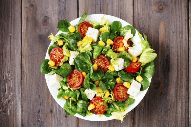 How to Eat Salad Every Day to Lose Weight | Livestrong.com