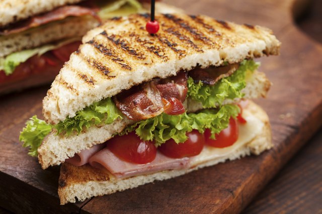 Calories in a BLT on Wheat Bread | livestrong