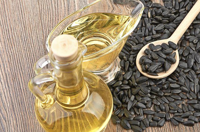 sunflower seeds and oill