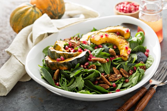 Fall salad with greens and acorn squash