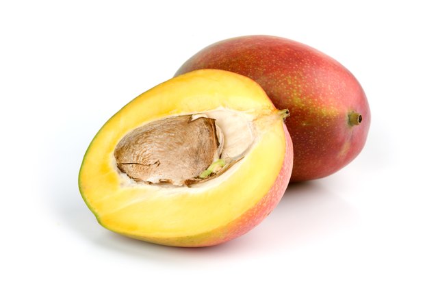 how-to-eat-a-mango-seed-livestrong