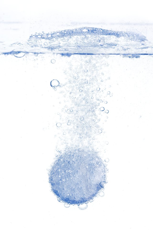 Fizzy Tablet in Water