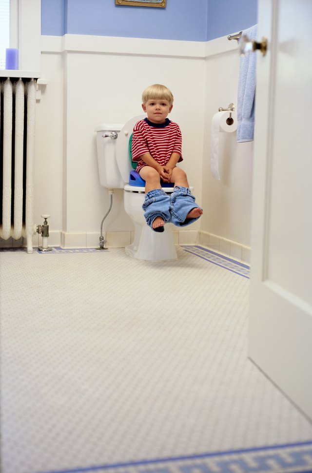How to Treat Hemorrhoids in a Child | Livestrong.com